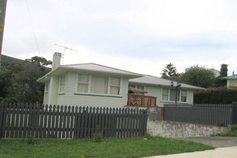 Photo of property in 60 Bell Street, Tawa, Wellington, 5028