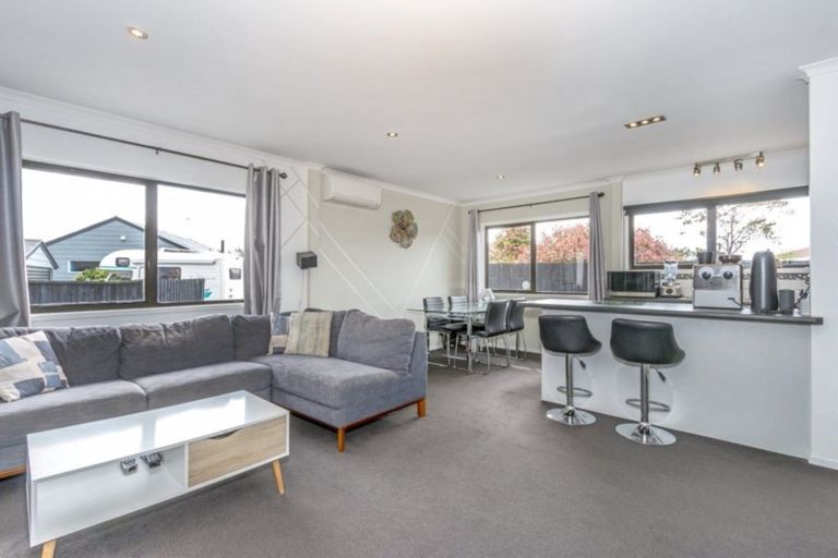 Photo of property in 23a Burnridge Place, Belfast, Christchurch, 8051