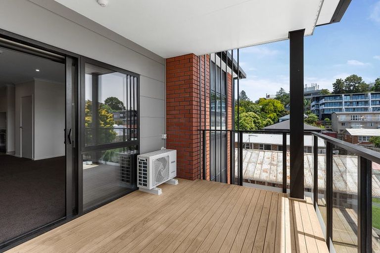 Photo of property in 102/89 Aurora Terrace, Hillcrest, Hamilton, 3216