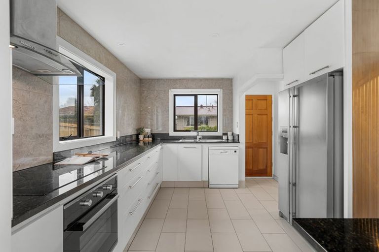 Photo of property in 73 Condell Avenue, Papanui, Christchurch, 8053