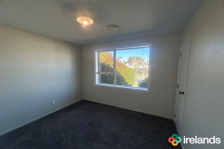 Photo of property in 32 Cowes Street, Avondale, Christchurch, 8061