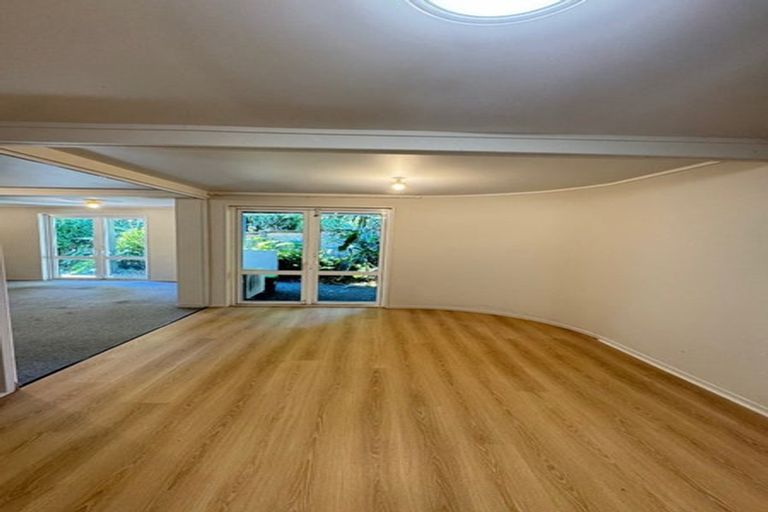 Photo of property in 1/80 Knights Road, Rothesay Bay, Auckland, 0630