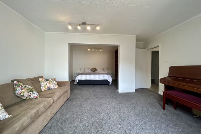 Photo of property in 10 Asbury Crescent, Campbells Bay, Auckland, 0630