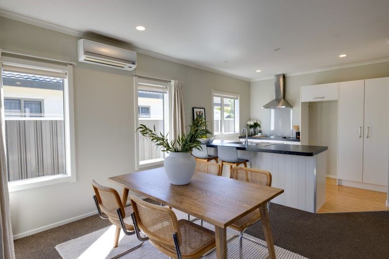Photo of property in 2 Warwick Crescent, Taradale, Napier, 4112