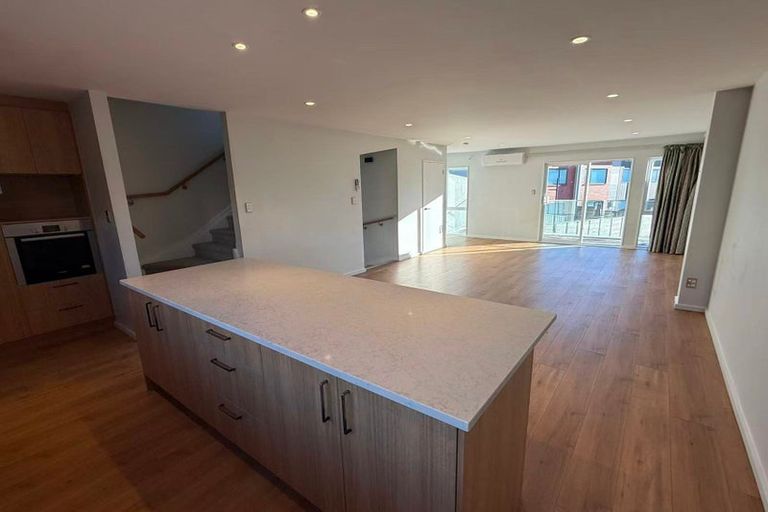 Photo of property in 23 Meritage Lane, Te Atatu South, Auckland, 0610
