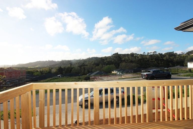 Photo of property in 80 Jeroboam Loop, Kumeu, 0810