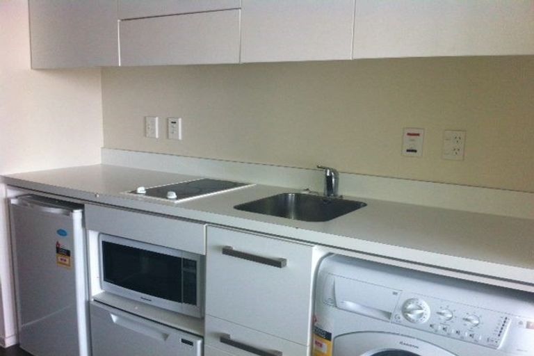 Photo of property in The Quadrant Apartments, 1713/10 Waterloo Quadrant, Auckland Central, Auckland, 1010