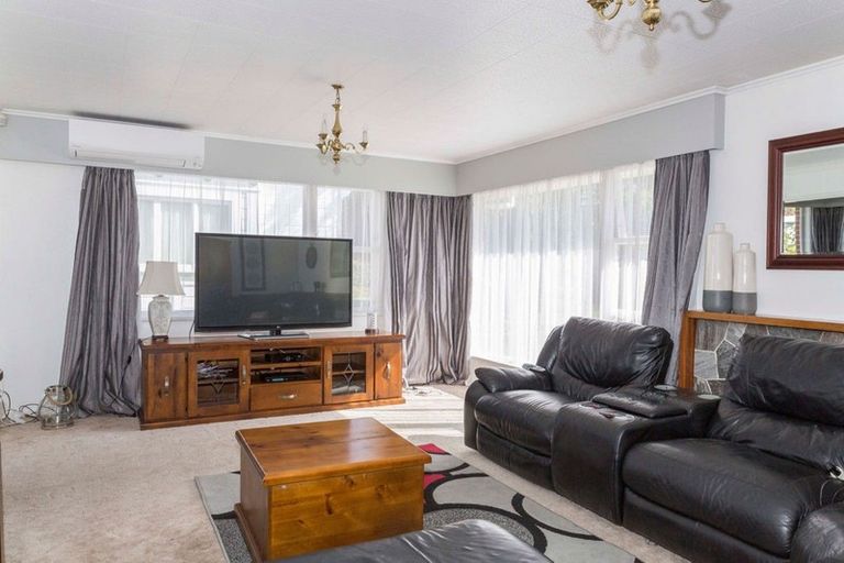 Photo of property in 25 Victoria Avenue, Dannevirke, 4930