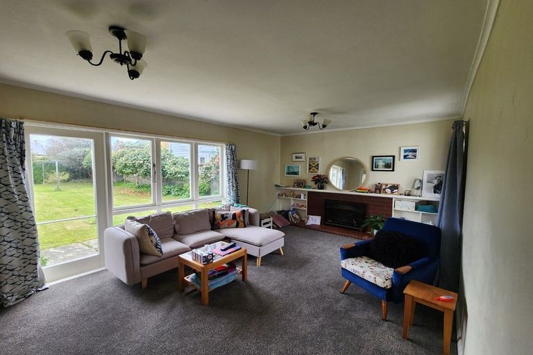 Photo of property in 34 Tuatoru Street, Eastbourne, Lower Hutt, 5013