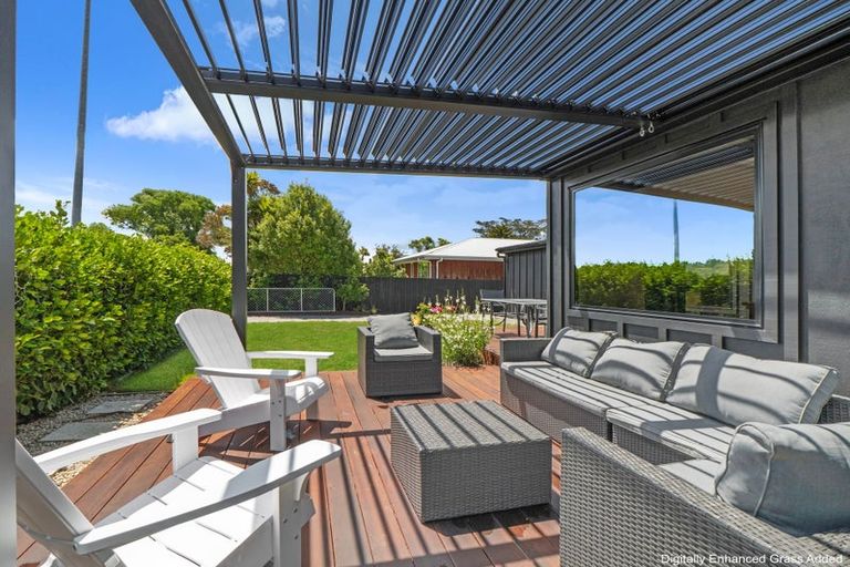 Photo of property in 30 Park Terrace, Waikuku Beach, 7473