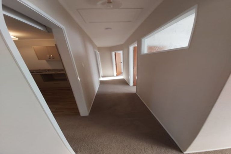 Photo of property in 8 Donald Street, Regent, Whangarei, 0112