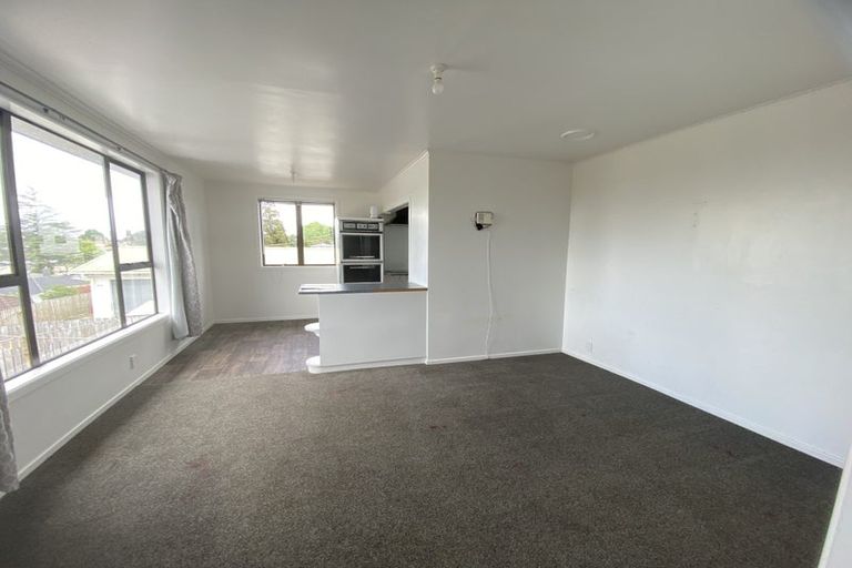 Photo of property in 20 Christmas Road, Manurewa, Auckland, 2102