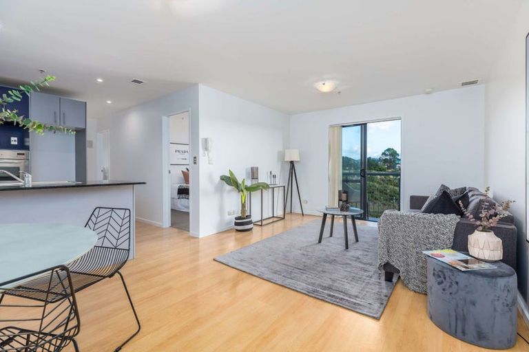 Photo of property in 2i/17 Crown Lynn Place, New Lynn, Auckland, 0600