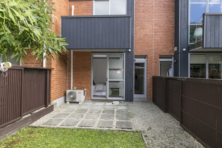 Photo of property in The Altair, 27/120 Rintoul Street, Newtown, Wellington, 6021