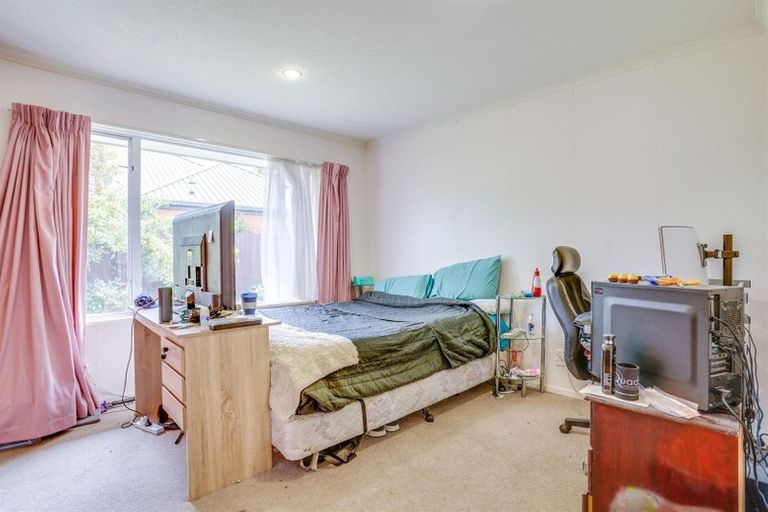 Photo of property in 2 Thoresby Mews, Avonhead, Christchurch, 8042