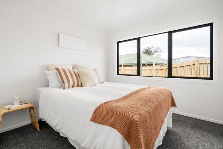 Photo of property in 8 Dorchester Place, Nawton, Hamilton, 3200