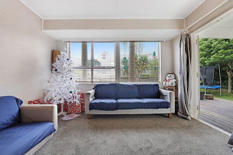 Photo of property in 91 Arimu Road, Papakura, 2110