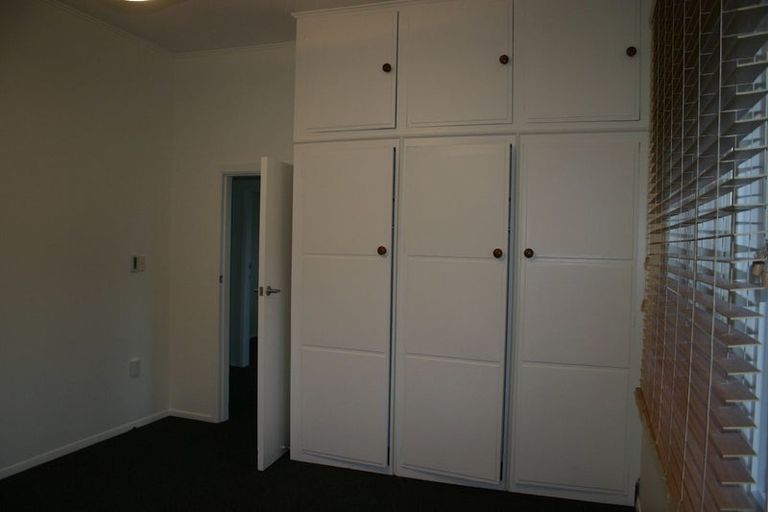 Photo of property in 42 Mitchell Street, Brooklyn, Wellington, 6021