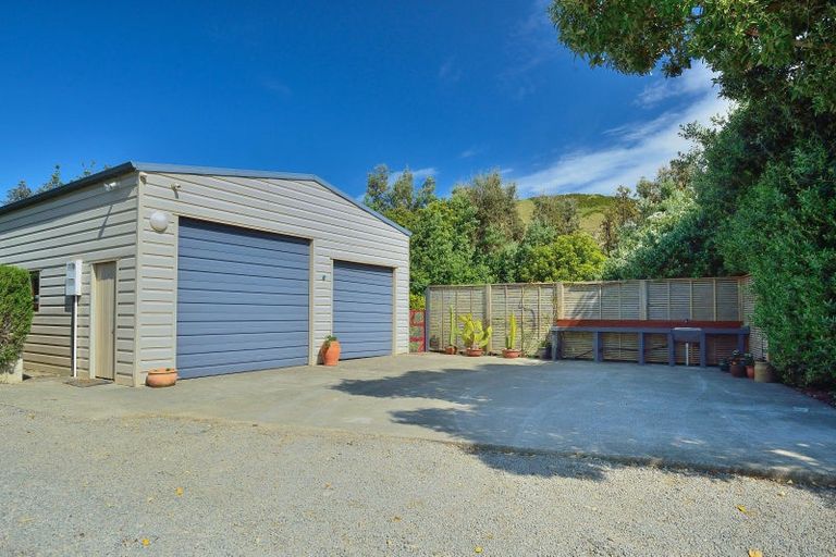 Photo of property in 225 Mahia East Coast Road, Mahia, 4198