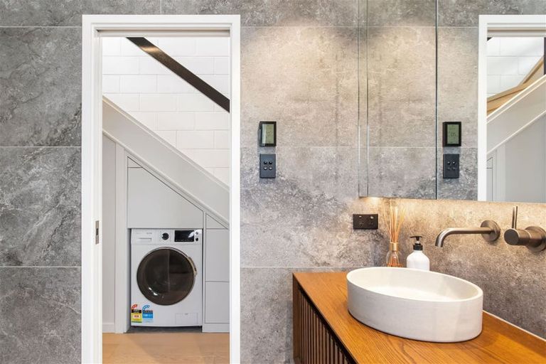 Photo of property in 1 Rugby Street, Merivale, Christchurch, 8014