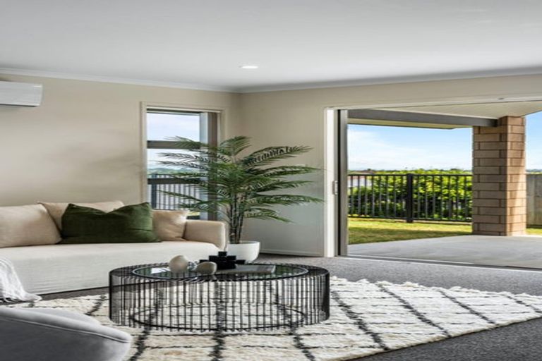 Photo of property in 12 Bernies Way, Ohauiti, Tauranga, 3112