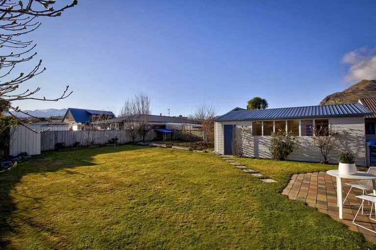 Photo of property in 4 Kawarau Place, Frankton, Queenstown, 9300