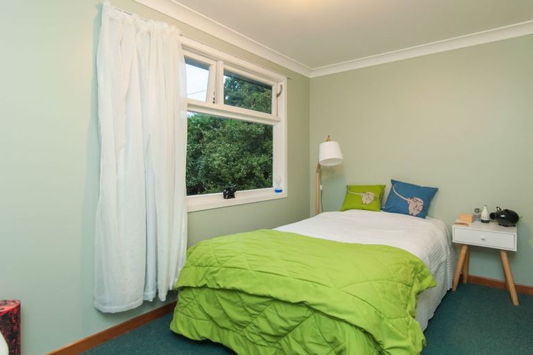 Photo of property in 98 Kauri Point Road, Laingholm, Auckland, 0604
