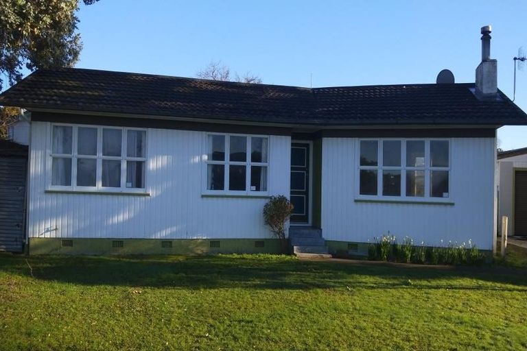 Photo of property in 8 John F Kennedy Drive, Milson, Palmerston North, 4414