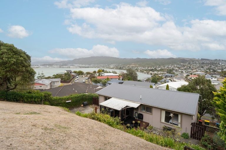 Photo of property in 27 Inlet View, Titahi Bay, Porirua, 5022