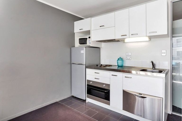 Photo of property in The Volt Apartments, 219/430 Queen Street, Auckland Central, Auckland, 1010