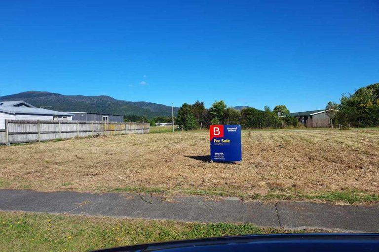 Photo of property in 4 Ngahana Place, Turangi, 3334