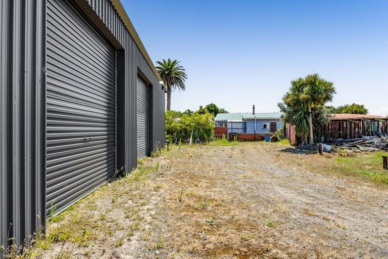 Photo of property in 40 Young Road, Opunake, 4682