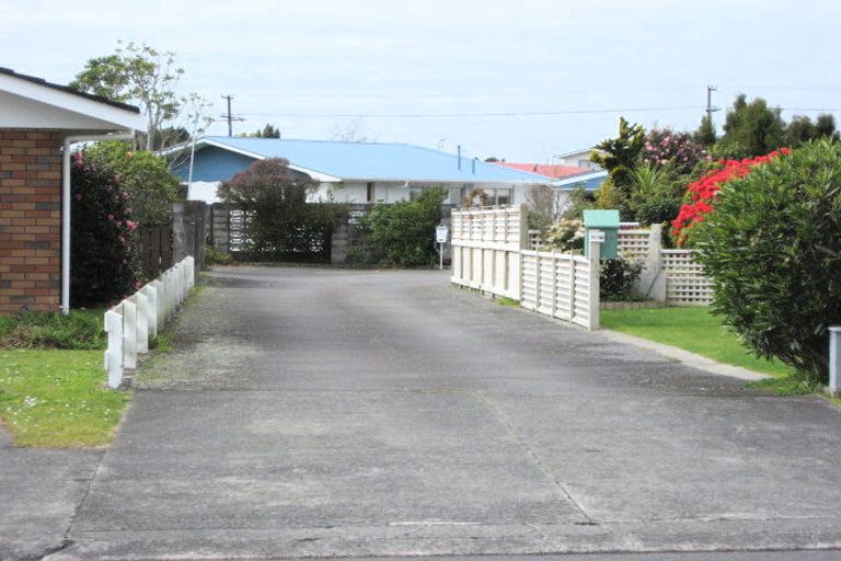 Photo of property in 14a Truby King Street, Merrilands, New Plymouth, 4312