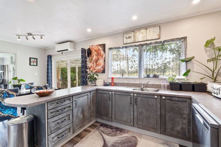 Photo of property in 16 Kokopu Block Road, Maungatapere, Whangarei, 0179