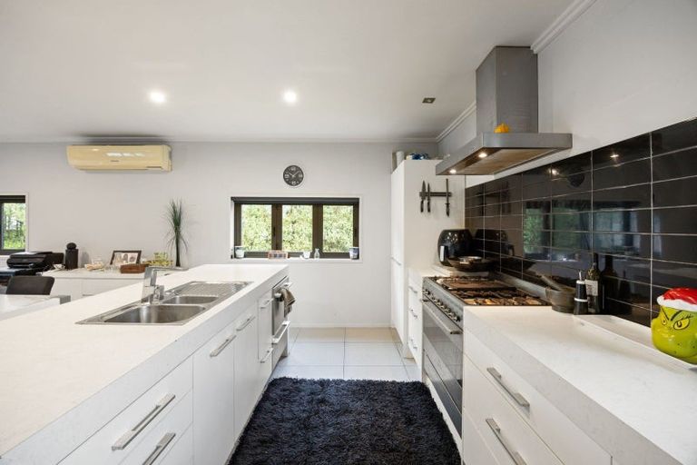 Photo of property in 82 Dinsdale Road, Dinsdale, Hamilton, 3204