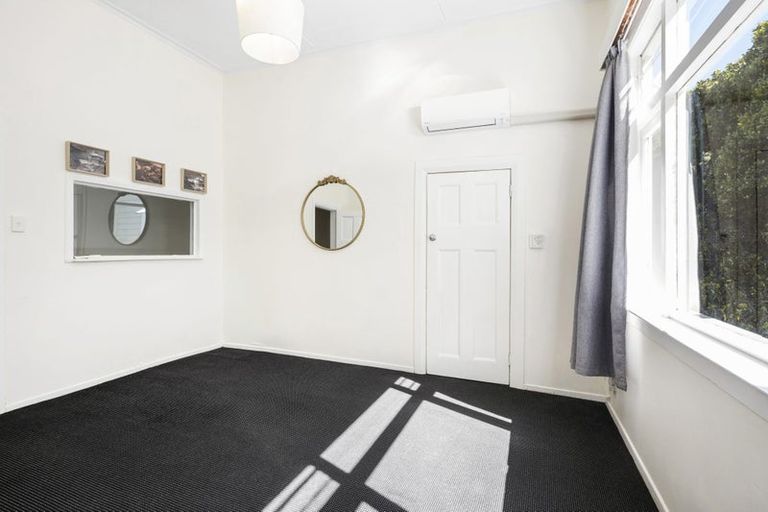 Photo of property in 74 Sar Street, Wadestown, Wellington, 6012