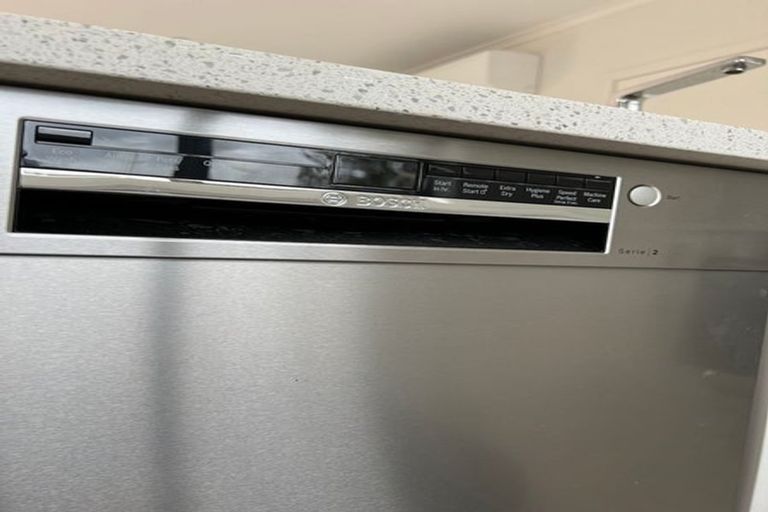 Photo of property in 6a Kohekohe Place, Pukete, Hamilton, 3200