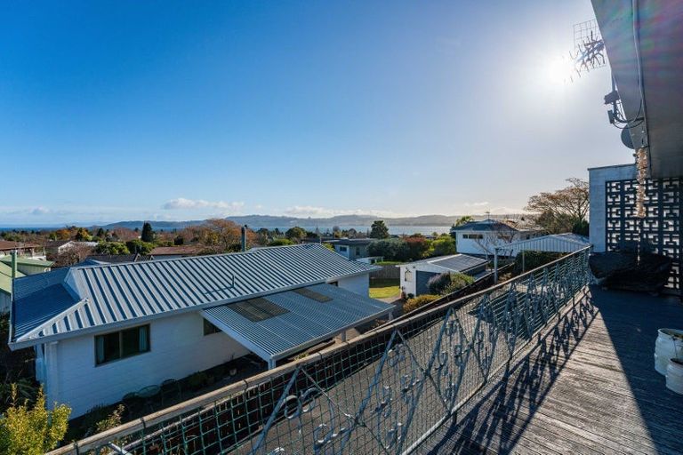 Photo of property in 25 Golders Place, Richmond Heights, Taupo, 3330