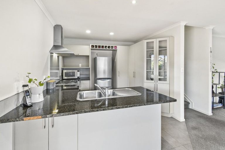 Photo of property in 54 Packspur Drive, Flat Bush, Auckland, 2016