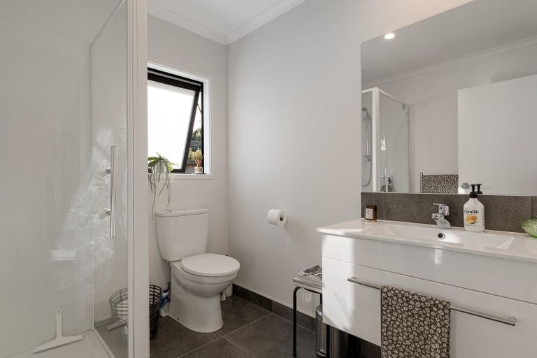 Photo of property in 38 Pakanga Grove, Pyes Pa, Tauranga, 3112