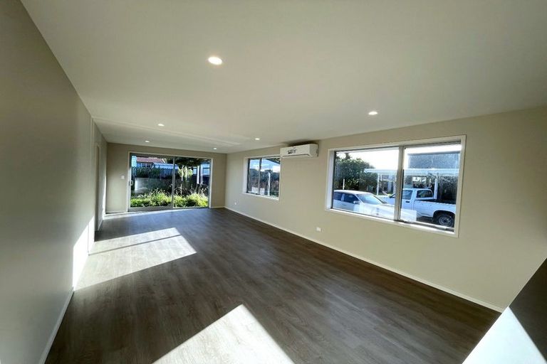 Photo of property in 75 Strange Street, Waitara, 4320