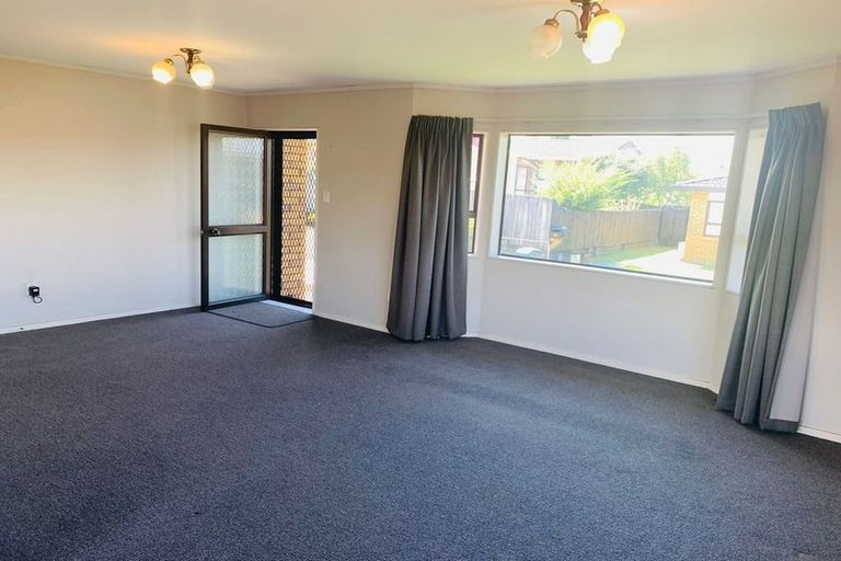 Photo of property in 3/116 Titirangi Road, New Lynn, Auckland, 0600