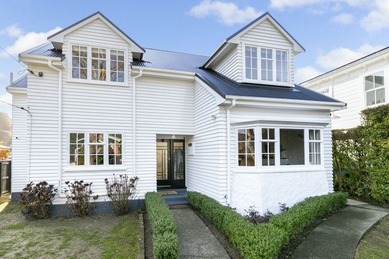 Photo of property in 374 Karori Road, Karori, Wellington, 6012