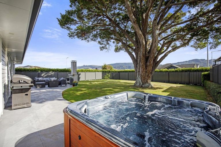 Photo of property in 36 Hopkirk Avenue, Wallaceville, Upper Hutt, 5018