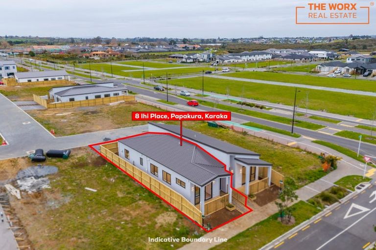 Photo of property in 8 Ihi Place, Karaka, 2578
