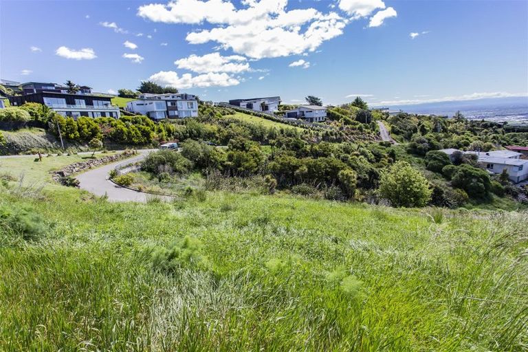 Photo of property in 307 Mount Pleasant Road, Mount Pleasant, Christchurch, 8081