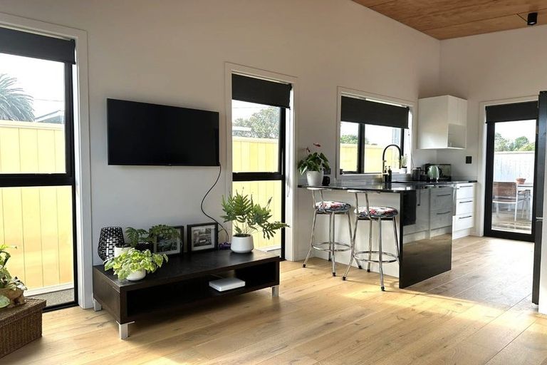 Photo of property in 57 Manly Street, Paraparaumu Beach, Paraparaumu, 5032