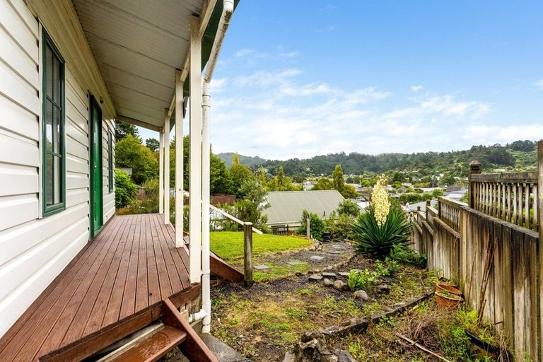Photo of property in 2/9 Montgomery Street, Stokes Valley, Lower Hutt, 5019