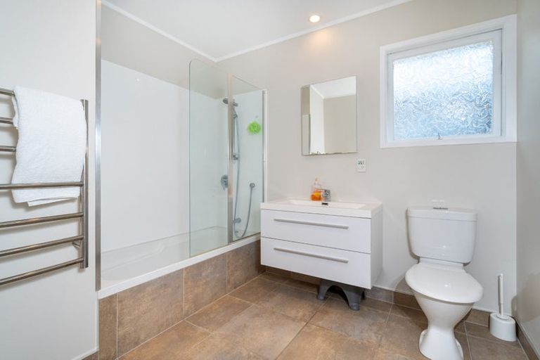 Photo of property in 63 Hetherington Road, Ranui, Auckland, 0612