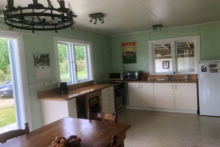 Photo of property in 1550 Coast Road, Pongaroa, 4991